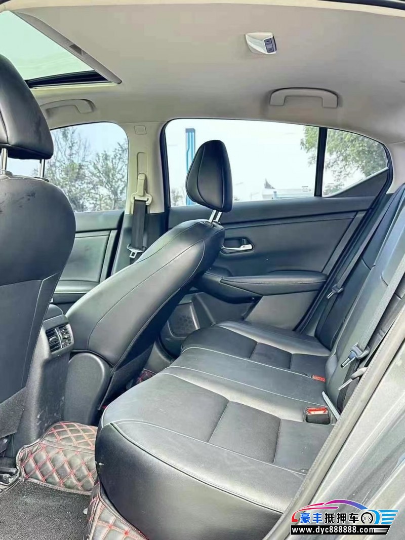 21年日产轩逸轿车抵押车出售