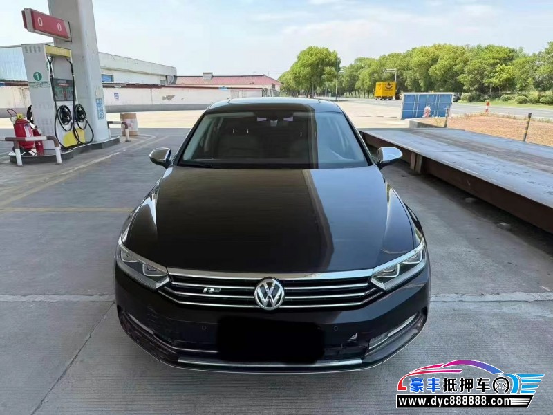 19年大众迈腾轿车抵押车出售