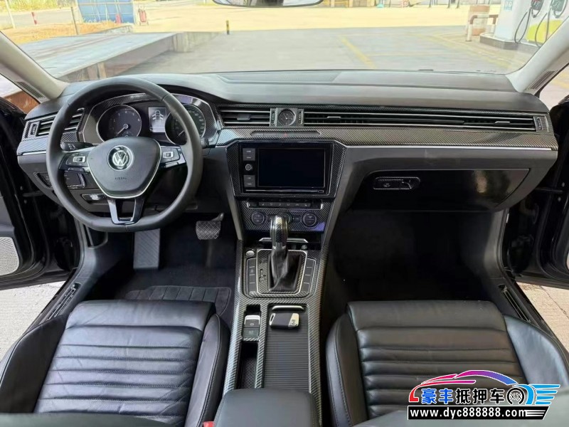 19年大众迈腾轿车抵押车出售