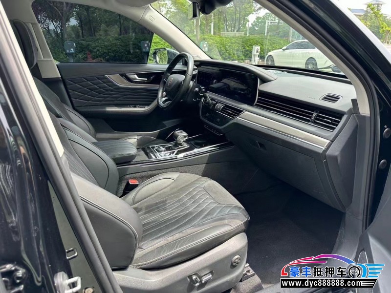 22年红旗HS5轿车抵押车出售