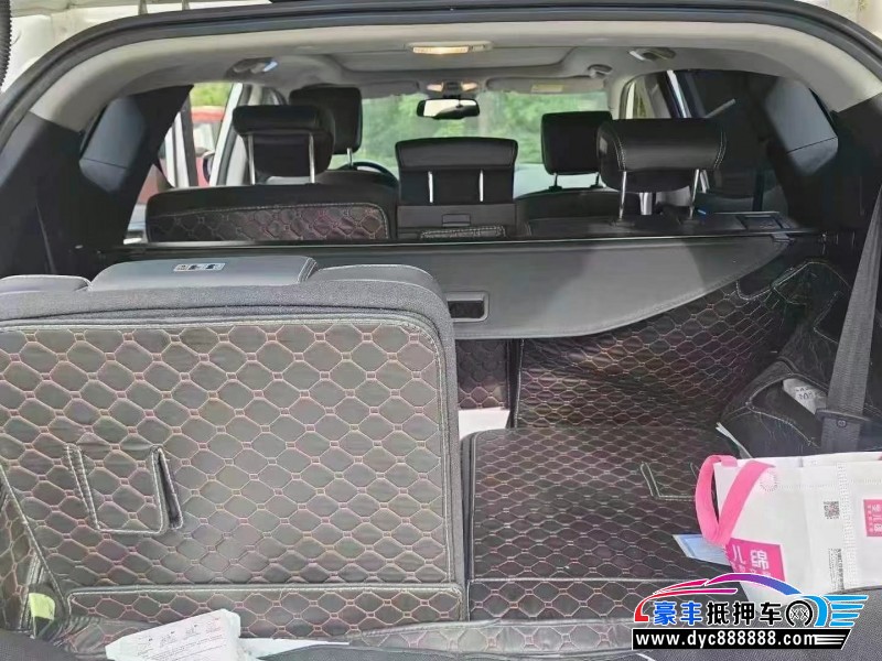 18年现代新胜达轿车抵押车出售