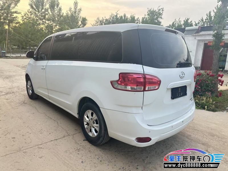 15年上汽大通G10轿车抵押车出售