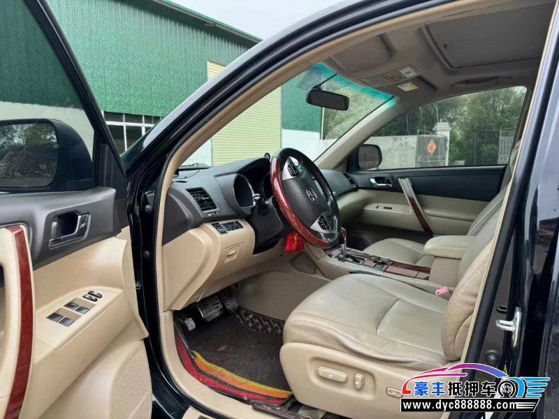 14年丰田汉兰达轿车抵押车出售