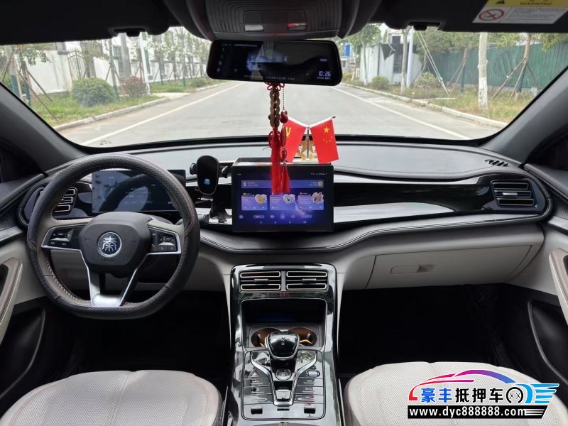 24年比亚迪秦轿车抵押车出售