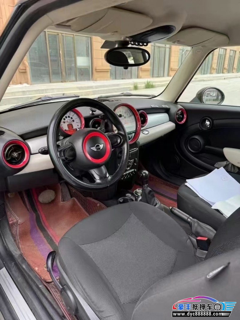 12年宝马MINI轿车抵押车出售