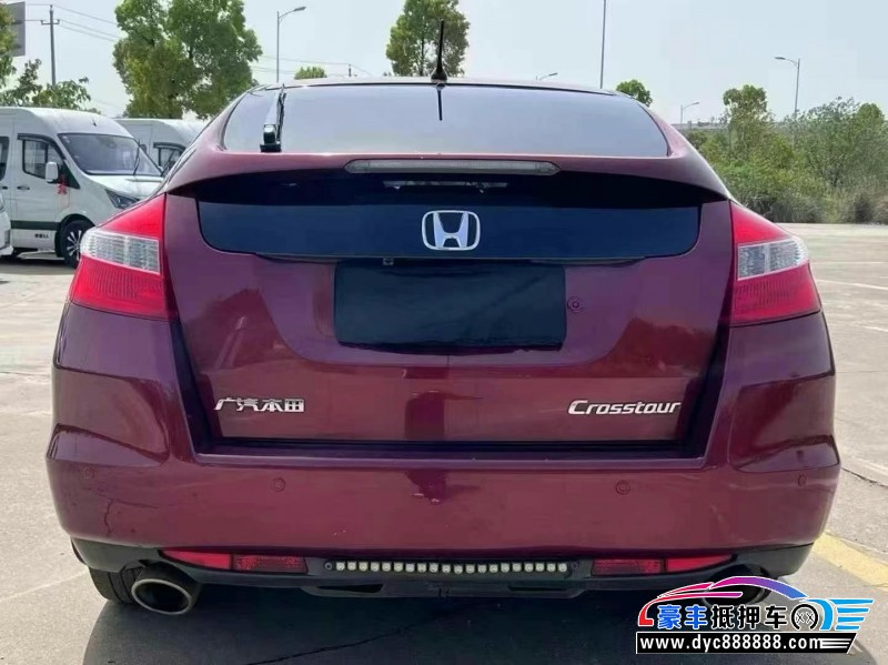 13年本田歌诗图轿车抵押车出售