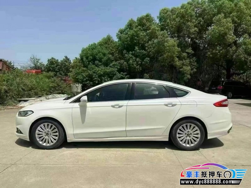 15年福特蒙迪欧轿车抵押车出售