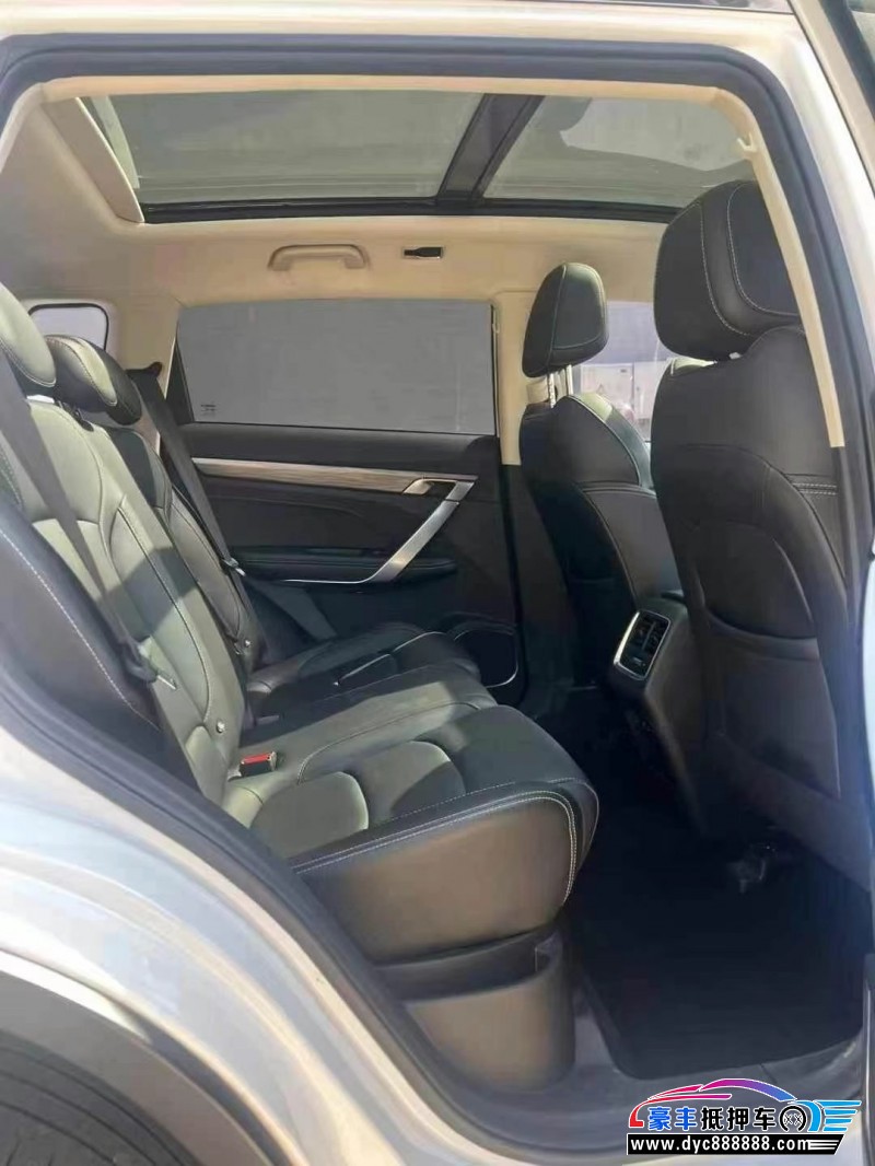 21年吉利博越轿车抵押车出售