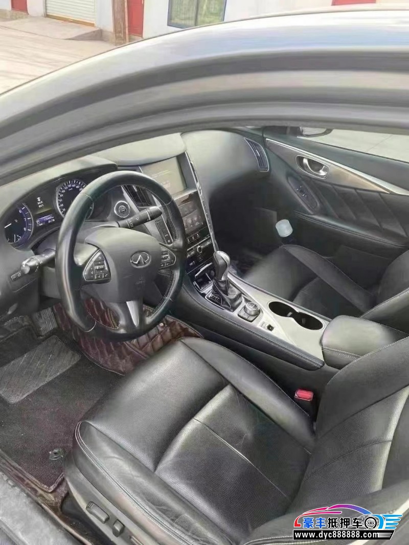 15年英菲尼迪Q50轿车抵押车出售