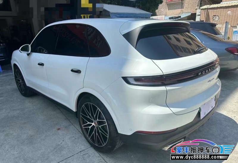 25年保时捷卡宴轿车抵押车出售