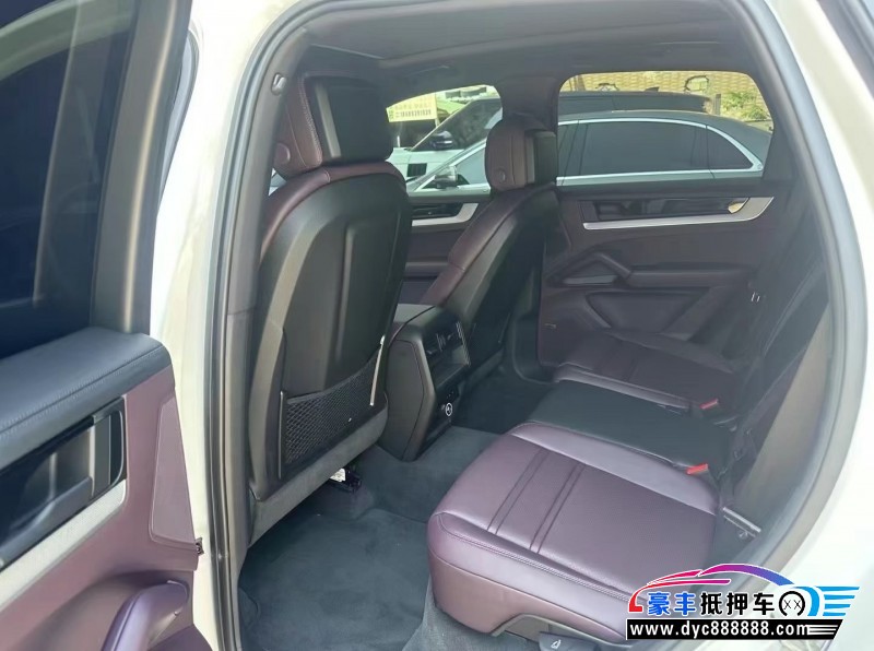 25年保时捷卡宴轿车抵押车出售