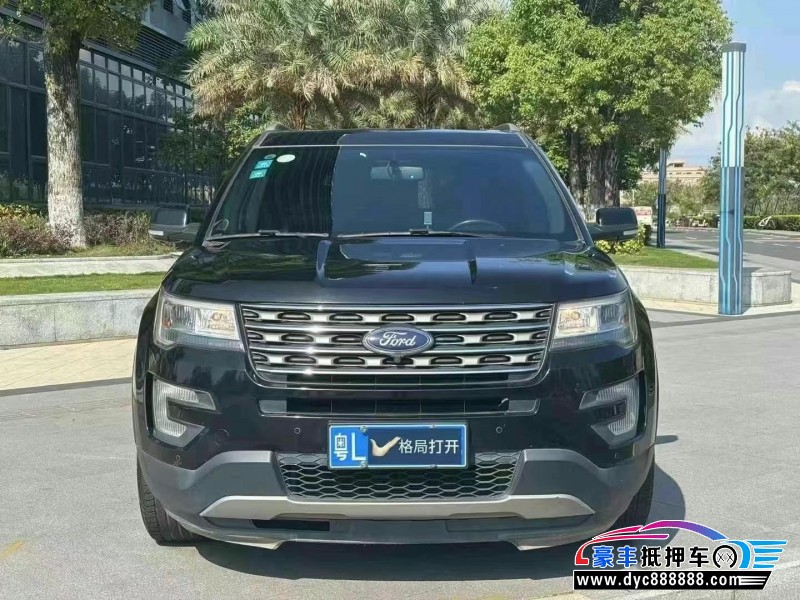 17年福特探险者轿车抵押车出售