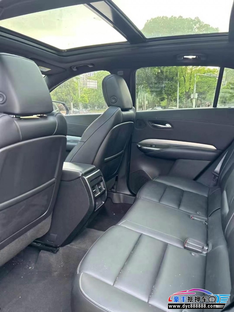 19年凯迪拉克XT4SUV抵押车出售