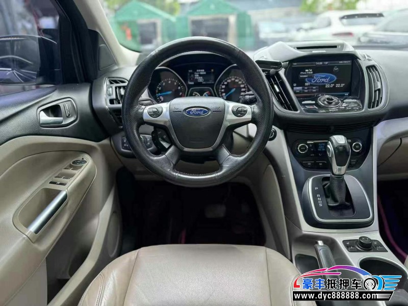 15年福特翼虎轿车抵押车出售