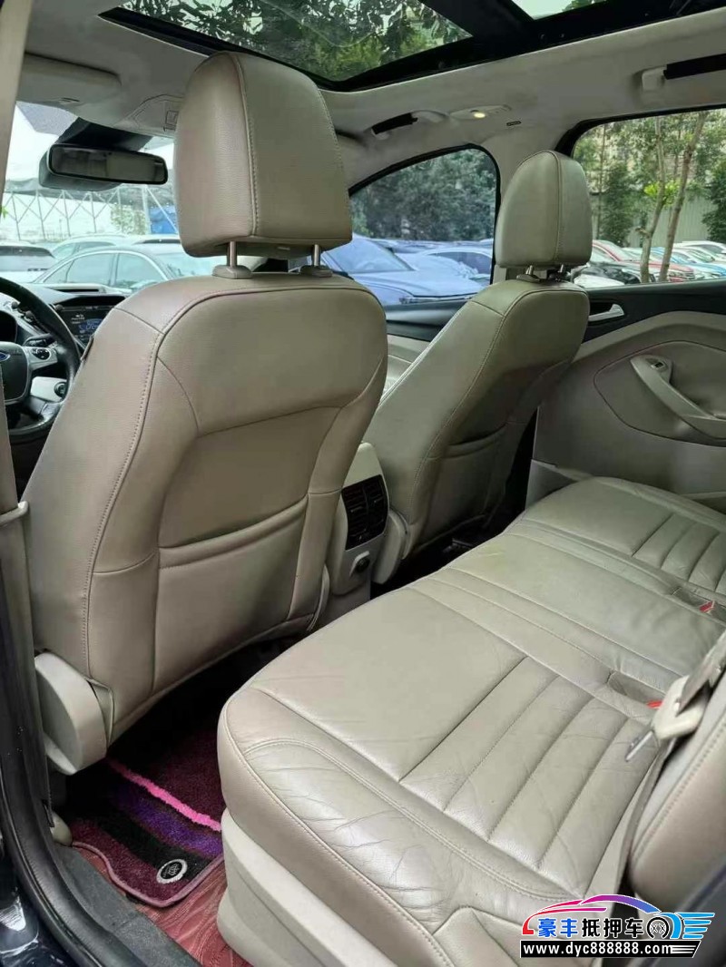 15年福特翼虎轿车抵押车出售