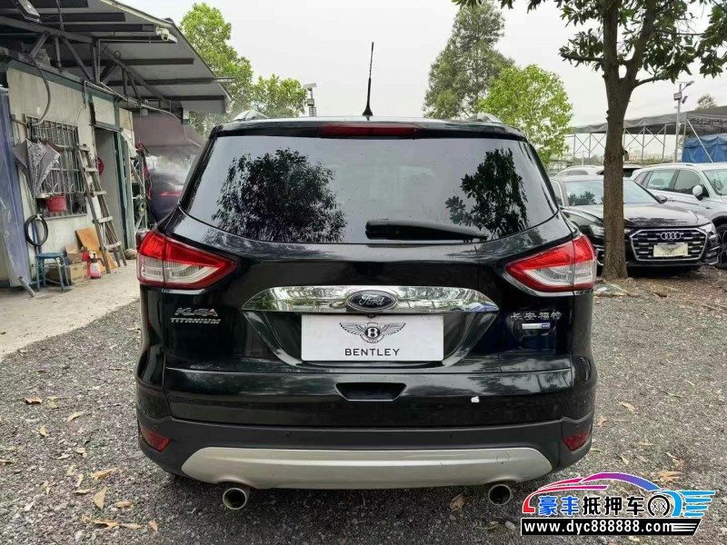 15年福特翼虎轿车抵押车出售