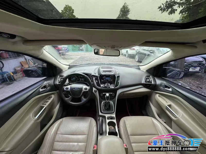 15年福特翼虎轿车抵押车出售