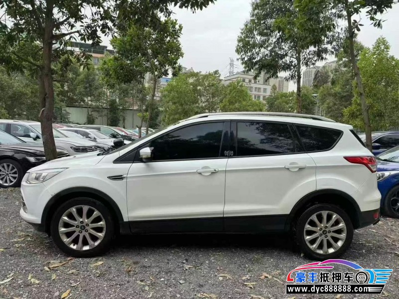 13年福特翼虎轿车抵押车出售