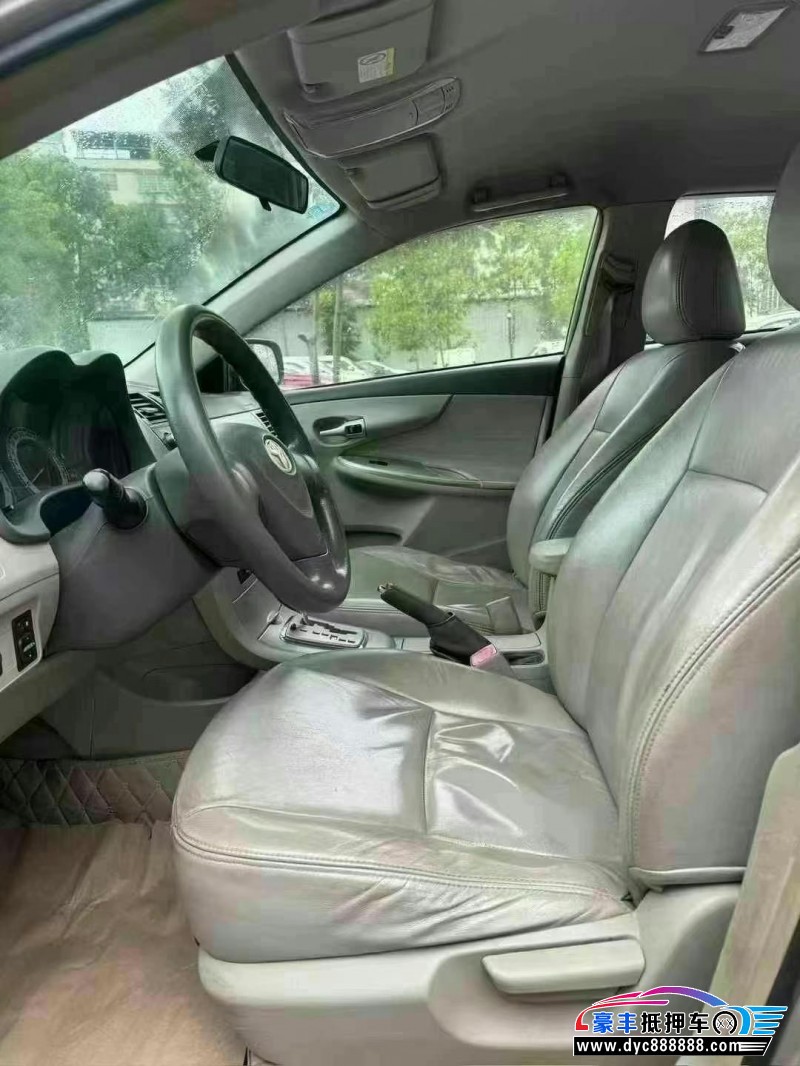 10年丰田卡罗拉轿车抵押车出售