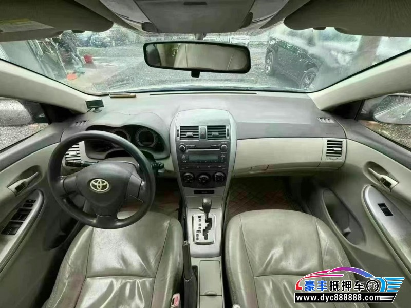 10年丰田卡罗拉轿车抵押车出售