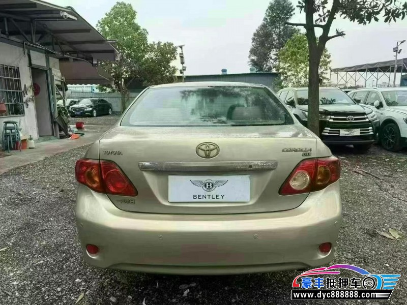 10年丰田卡罗拉轿车抵押车出售