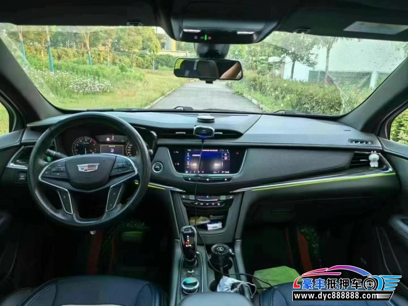 19年凯迪拉克XT5轿车抵押车出售