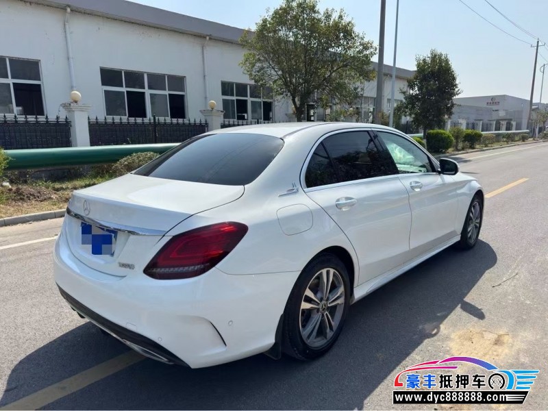 20年奔驰C轿车抵押车出售
