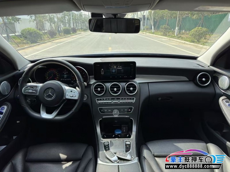 21年奔驰C轿车抵押车出售