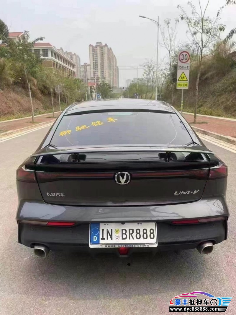 22年长安长安UNI轿车抵押车出售