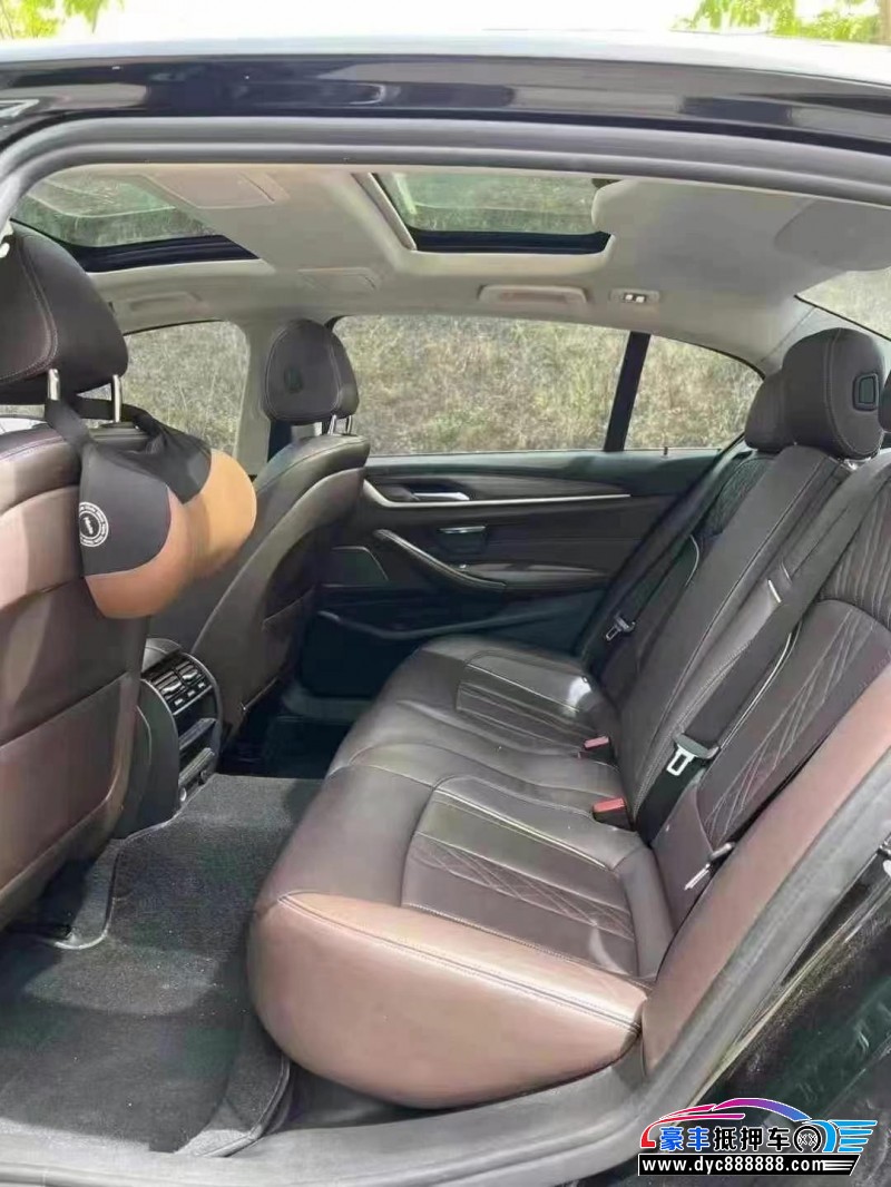 18年宝马5系轿车抵押车出售