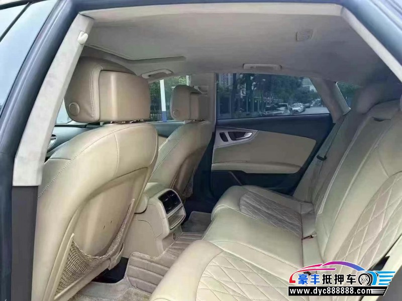 12年奥迪A7轿车抵押车出售