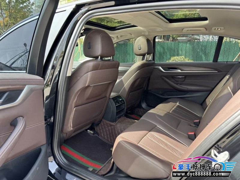 20年宝马5系轿车抵押车出售