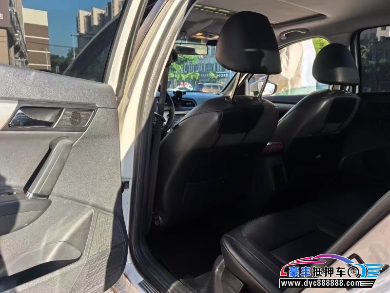 15年大众朗逸轿车抵押车出售