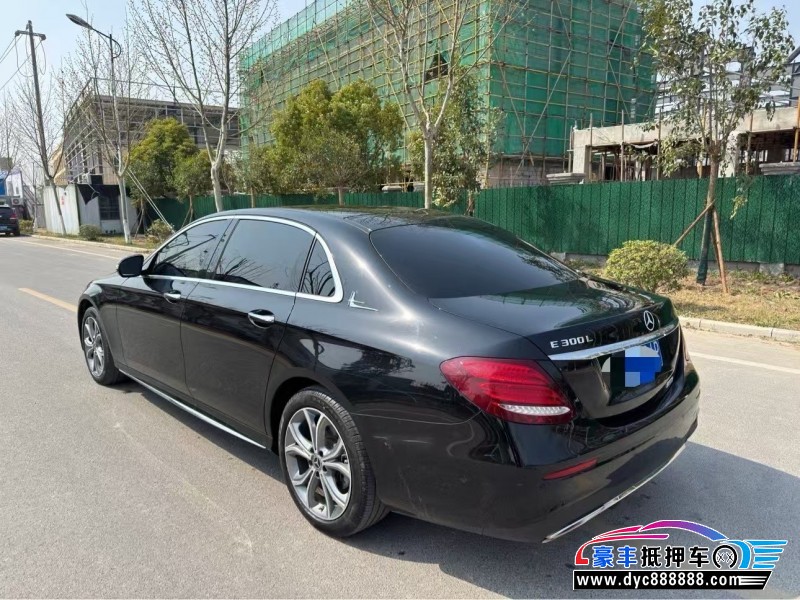 20年奔驰E轿车抵押车出售