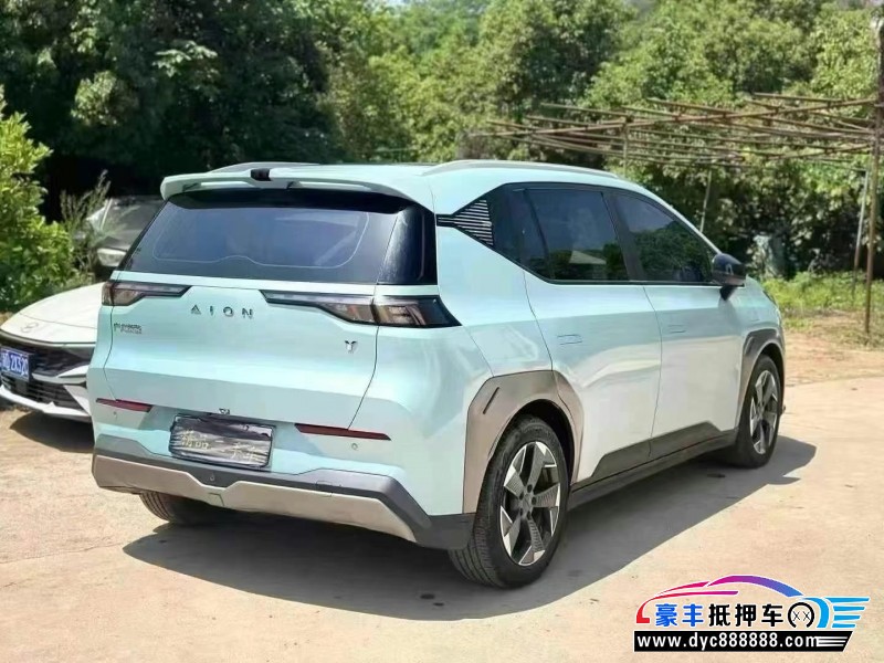 23年埃安Y70轿车抵押车出售