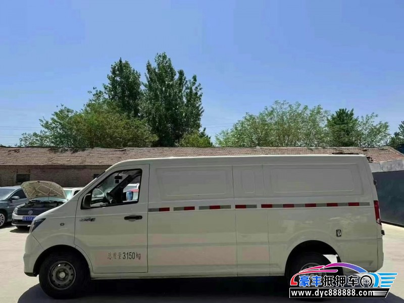 24年东风御风轿车抵押车出售