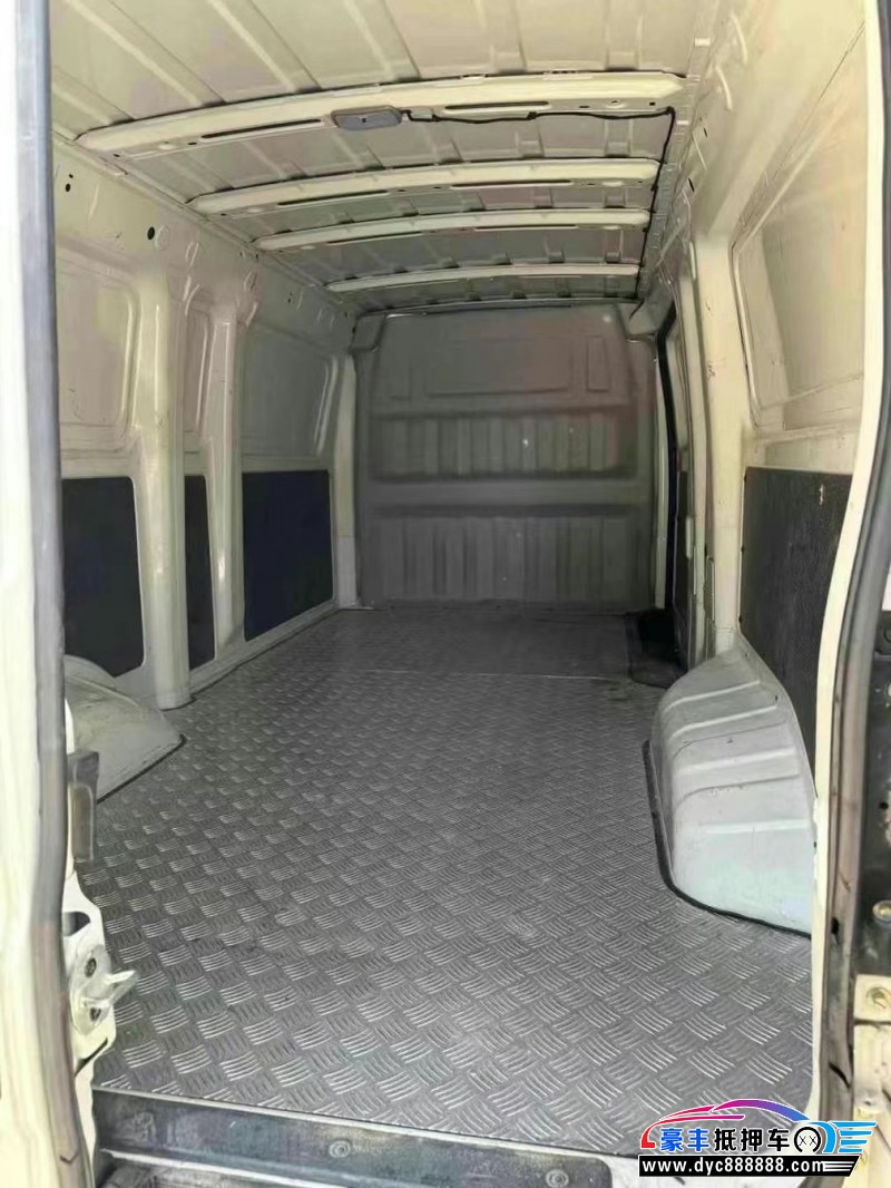 24年东风御风轿车抵押车出售