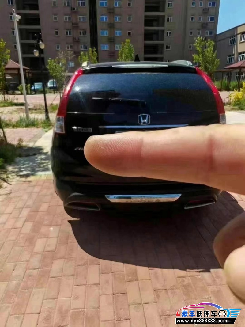 15年本田CR-V轿车抵押车出售