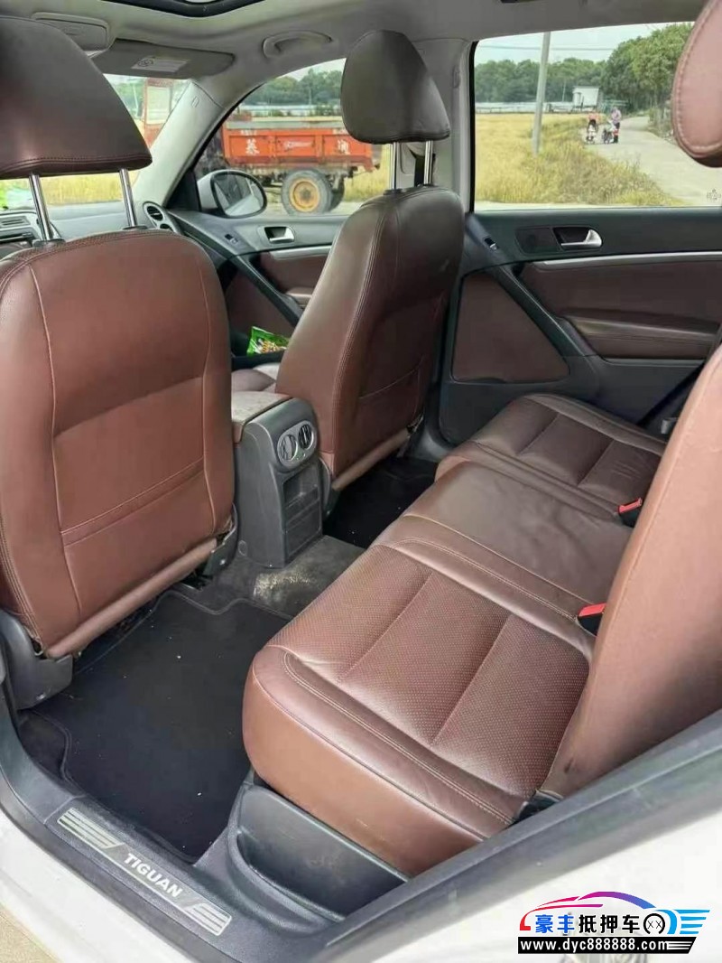 17年大众途观轿车抵押车出售