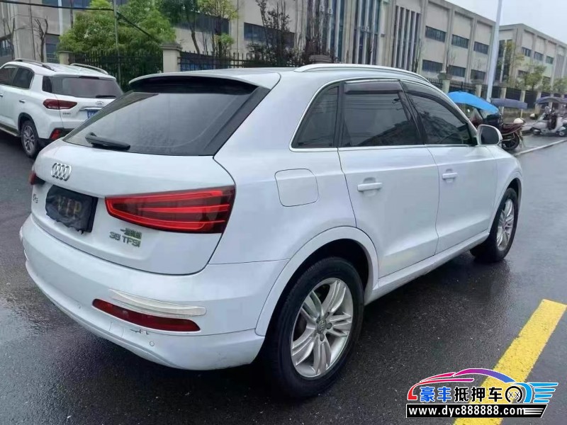 15年奥迪Q3轿车抵押车出售