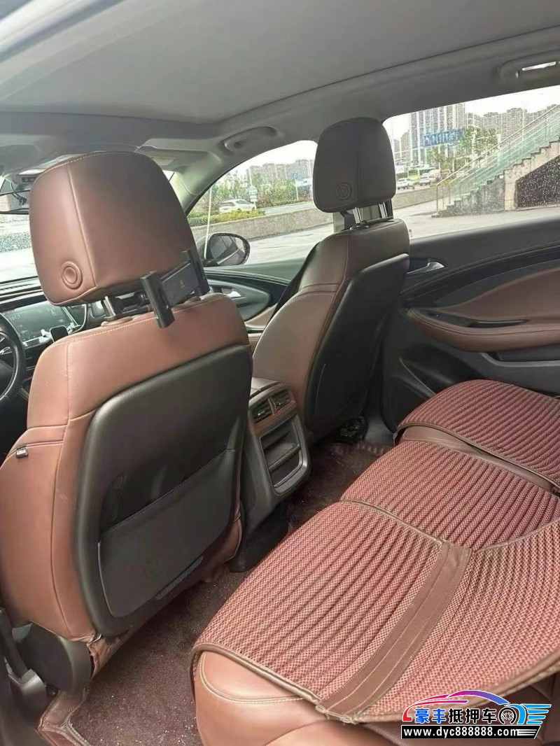 20年别克昂科威轿车抵押车出售