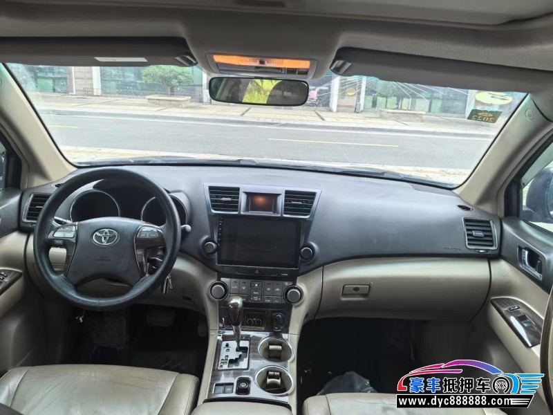 11年丰田汉兰达轿车抵押车出售