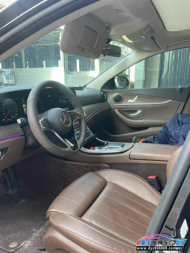 21年奔驰E轿车抵押车出售