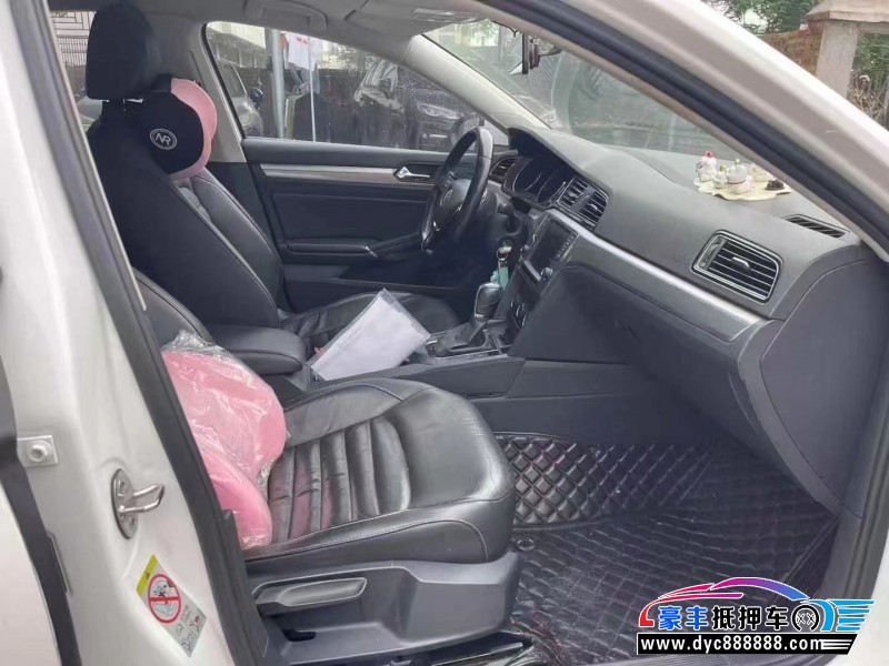 18年大众凌渡轿车抵押车出售