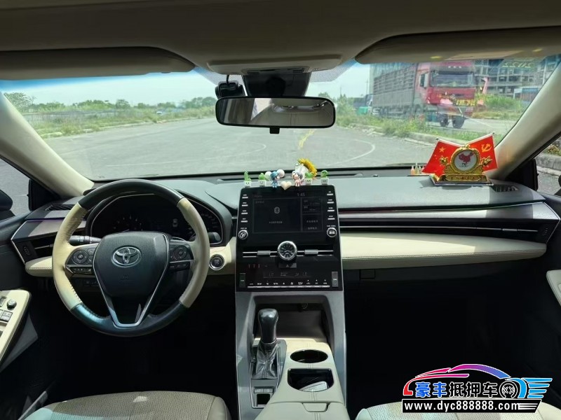 20年丰田亚洲龙轿车抵押车出售