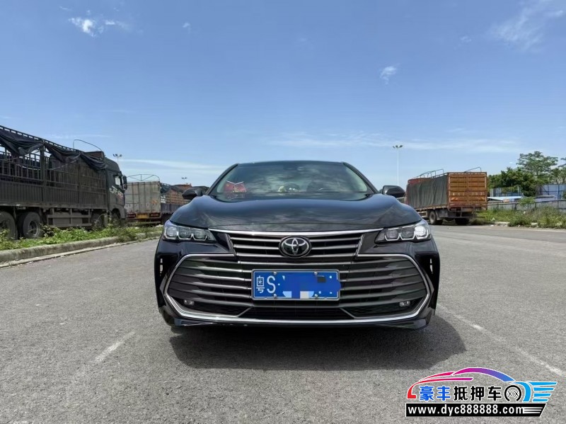 20年丰田亚洲龙轿车抵押车出售