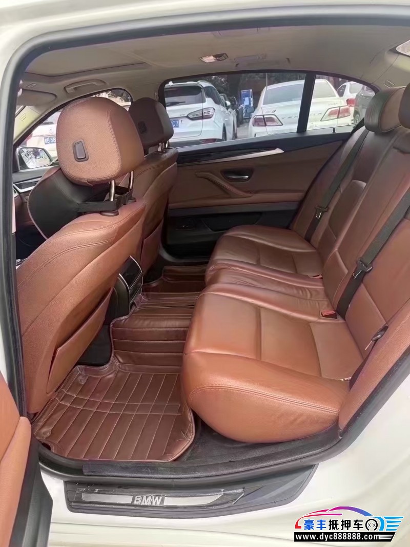 17年宝马5系轿车抵押车出售