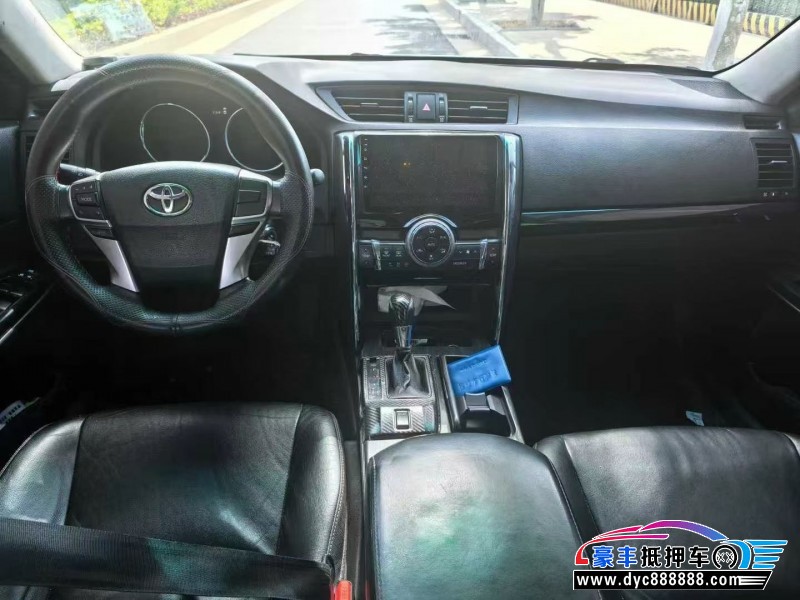 13年丰田锐志轿车抵押车出售