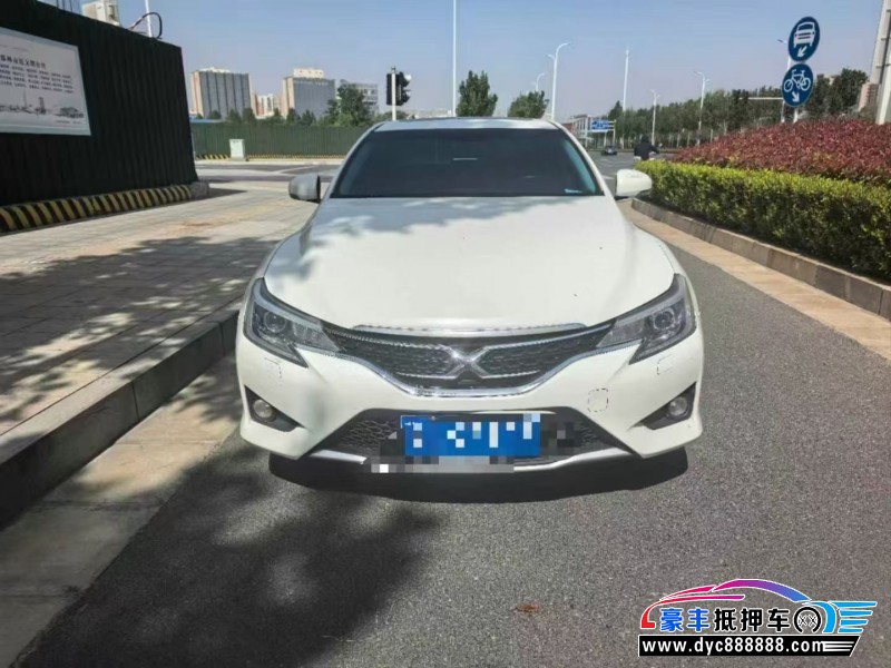 13年丰田锐志轿车抵押车出售