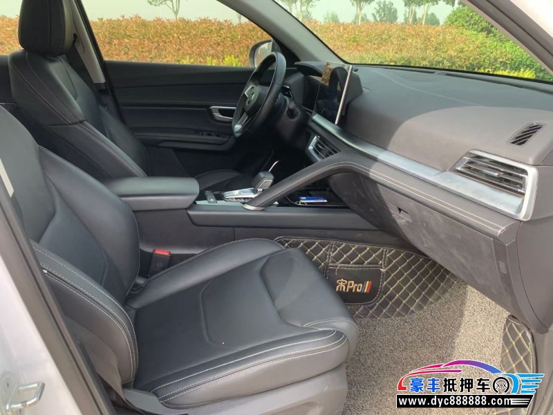 20年比亚迪宋轿车抵押车出售